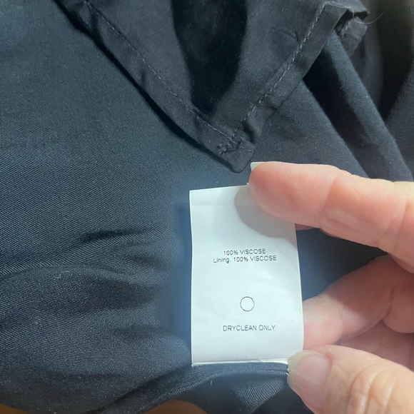 NWT Vero Alfie- Elegant Black Star Embellished Dress. Size M - Picture 5 of 9